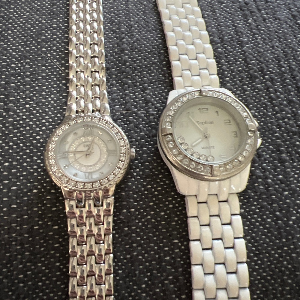 Bundle set of like new watches